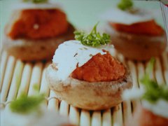 ricetta-facile-e-veloce-funghi-ripieni-di-pomodoro-e-ricotta